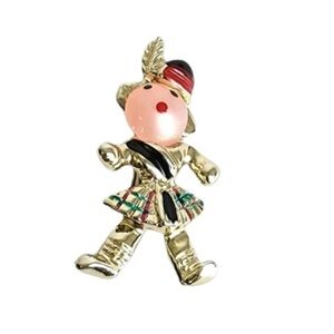 Vintage Scottish Dancing Man Brooch Kilt Feather Hat Gold Tone Small Pin‎ 60s